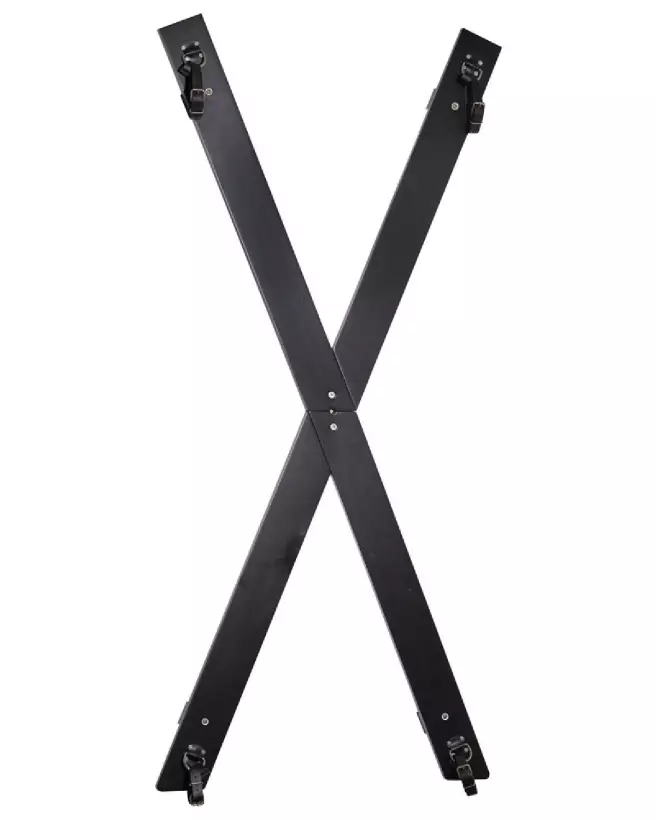 Image du Bondage Cross de ZADO, meuble robuste pour BDSM-3