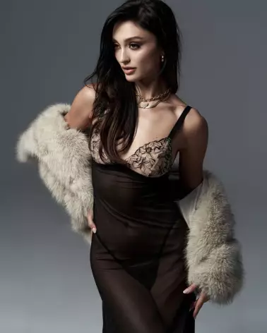 Image de la Nuisette Obsessive Vila Blanes noire avec broderie florale-7