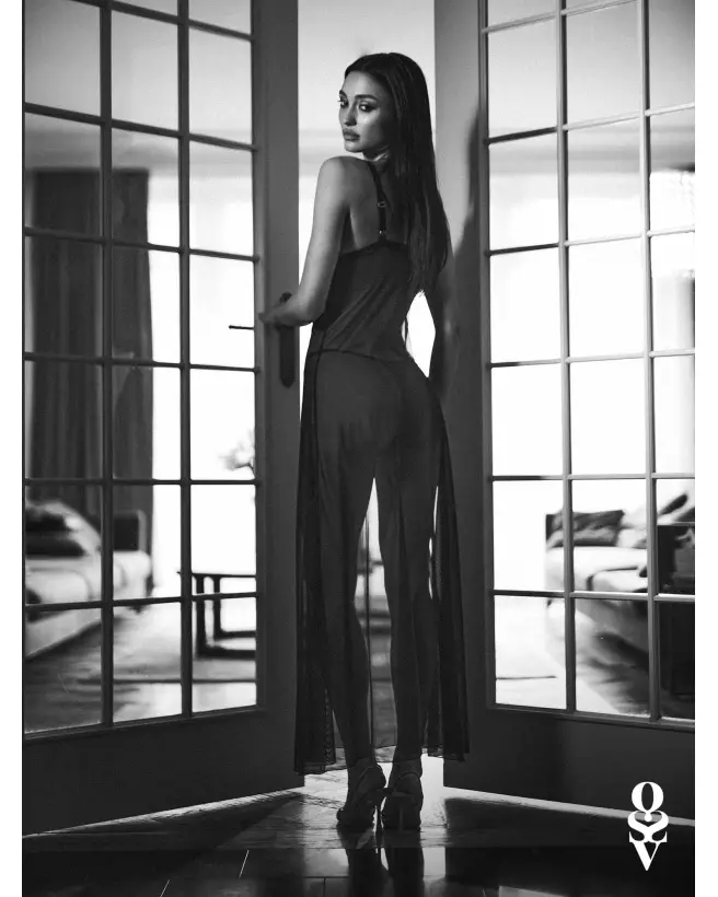 Image de la Nuisette Obsessive Vila Blanes noire avec broderie florale-10