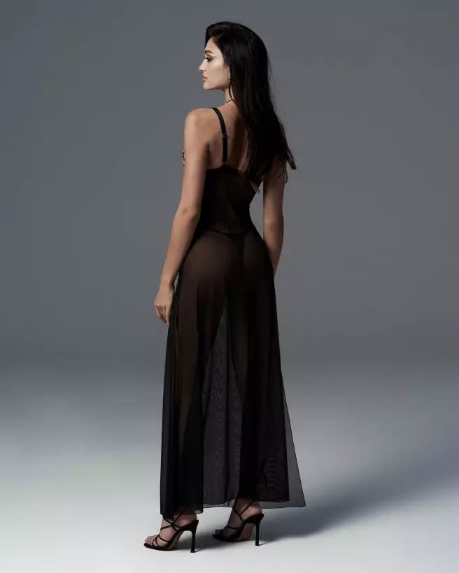 Image de la Nuisette Obsessive Vila Blanes noire avec broderie florale-12