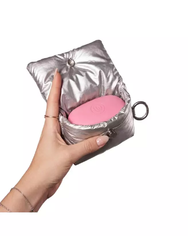 Womanizer Snap Pouch Silver pochette élégante rangement stimulation clitoridienne sextoy femme accessoire intime-4