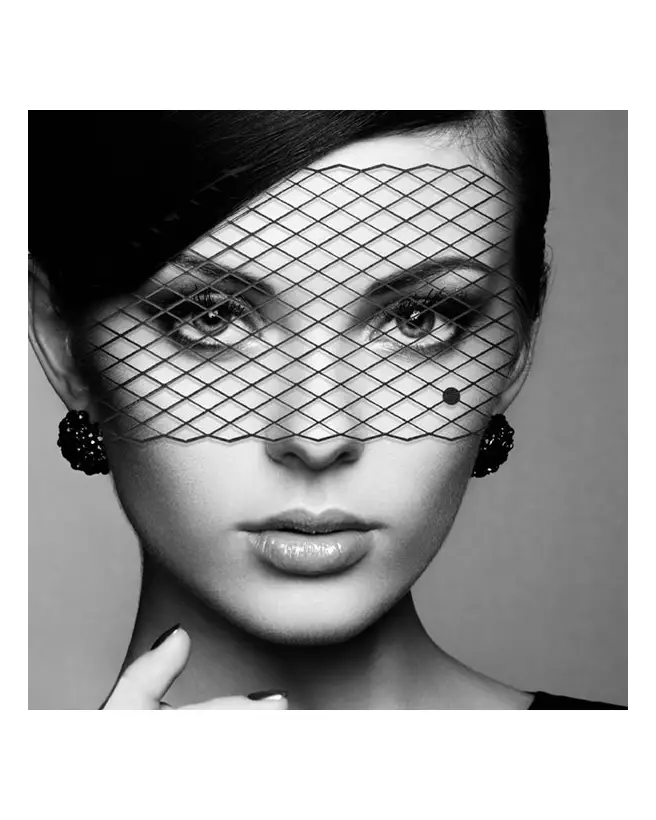 Masque Louise Noir par Bijoux Indiscrets pour jeux sensuels et élégance mystérieuse-4