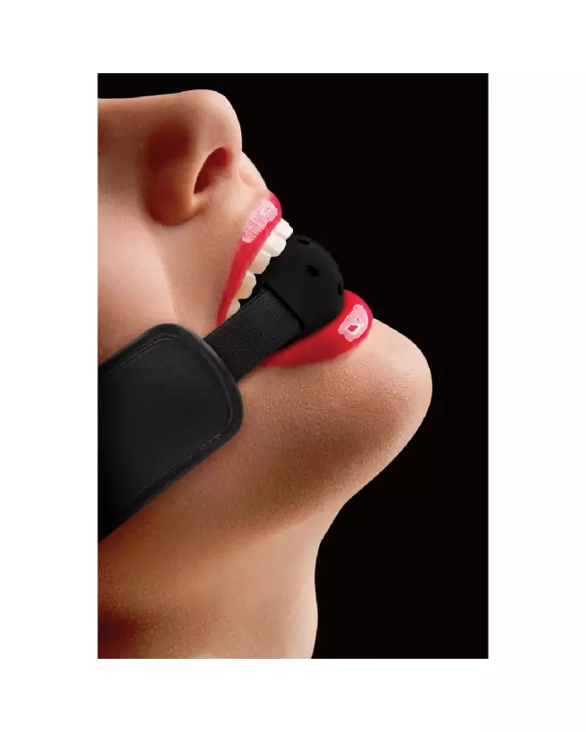 Image du Brace Ball Gag Ouch! by Shots pour jeux de soumission BDSM-4