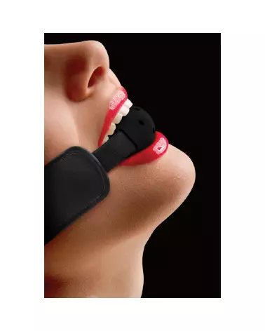 Image du Brace Ball Gag Ouch! by Shots pour jeux de soumission BDSM-4