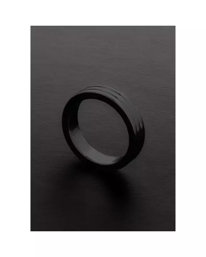 Image de l'anneau C en métal doré ribbed de Steel by Shots-1