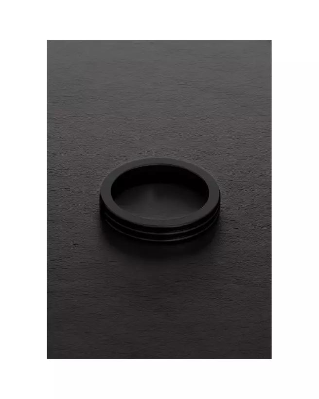 Image de l'anneau C en métal doré ribbed de Steel by Shots-4