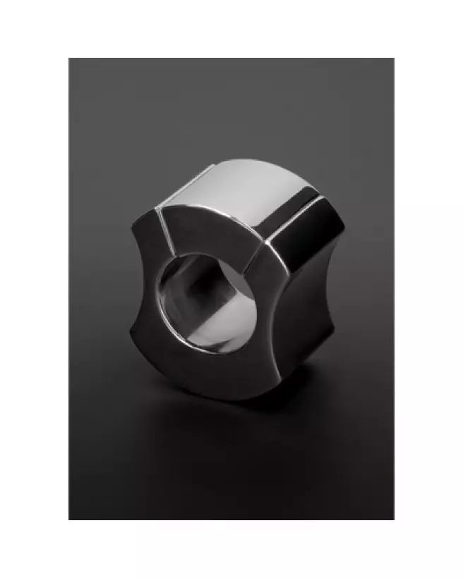 Image du Triad Magnetic Ball Stretcher en métal par Steel by Shots, design robuste et confortable pour une expérience ac-1