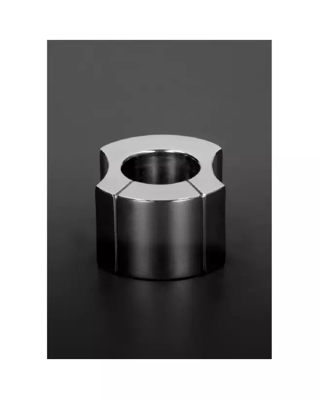 Image du Triad Magnetic Ball Stretcher en métal par Steel by Shots, design robuste et confortable pour une expérience ac-2