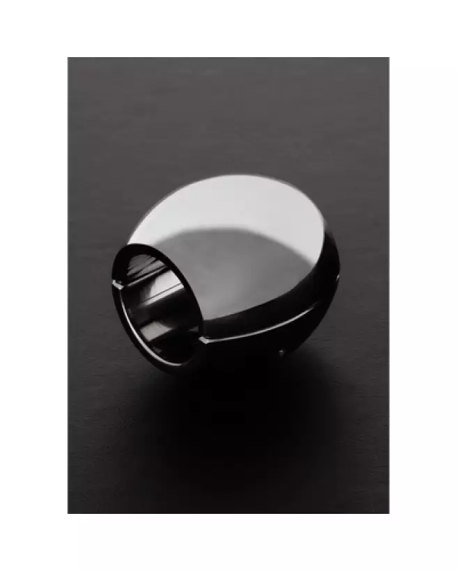 Image Oval Ball Stretcher en Métal par Steel by Shots, Conception Durable et Confortable-1