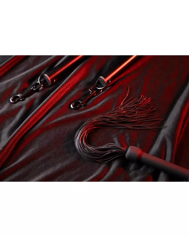 Cravache en silicone pour débutants Ouch! by Shots, accessoire BDSM-5