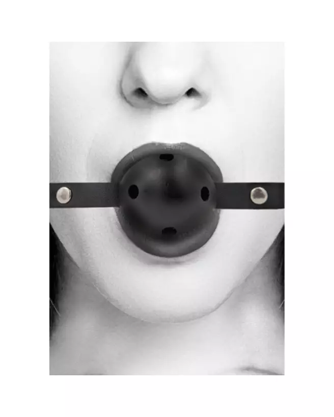 Photo du Breathable Ball Gag d'Ouch! by Shots, baillon BDSM ajustable en silicone-1