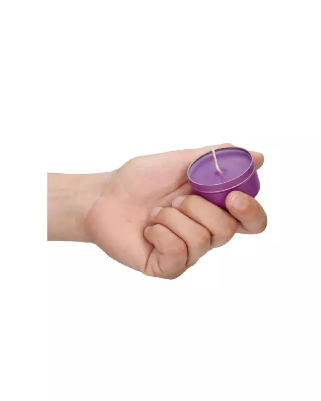 Image de la bougie de massage Mischievous Purple de Ouch! by Shots, idéale pour détente et ambiance romantique-5