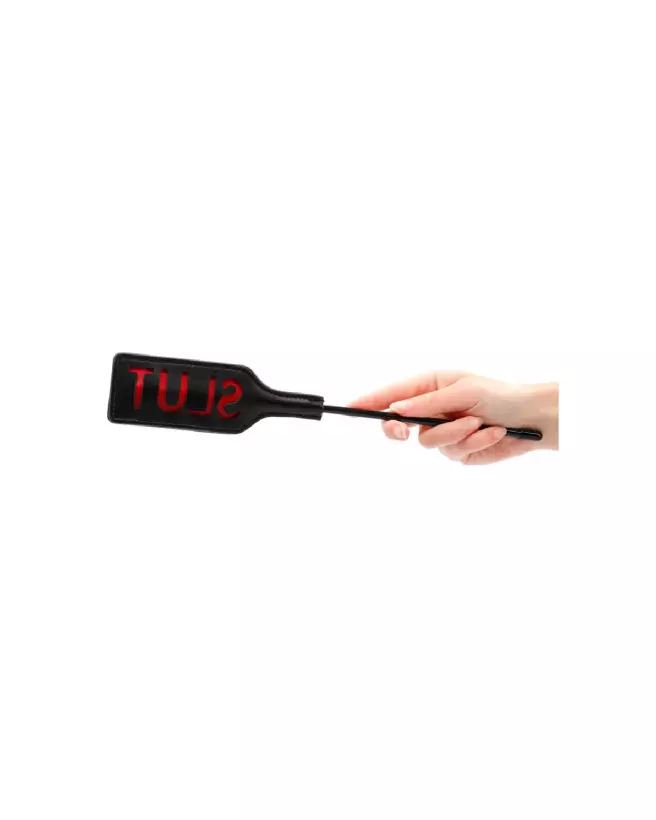 Image du Crop SLUT de la marque Ouch! by Shots, accessoire BDSM-4