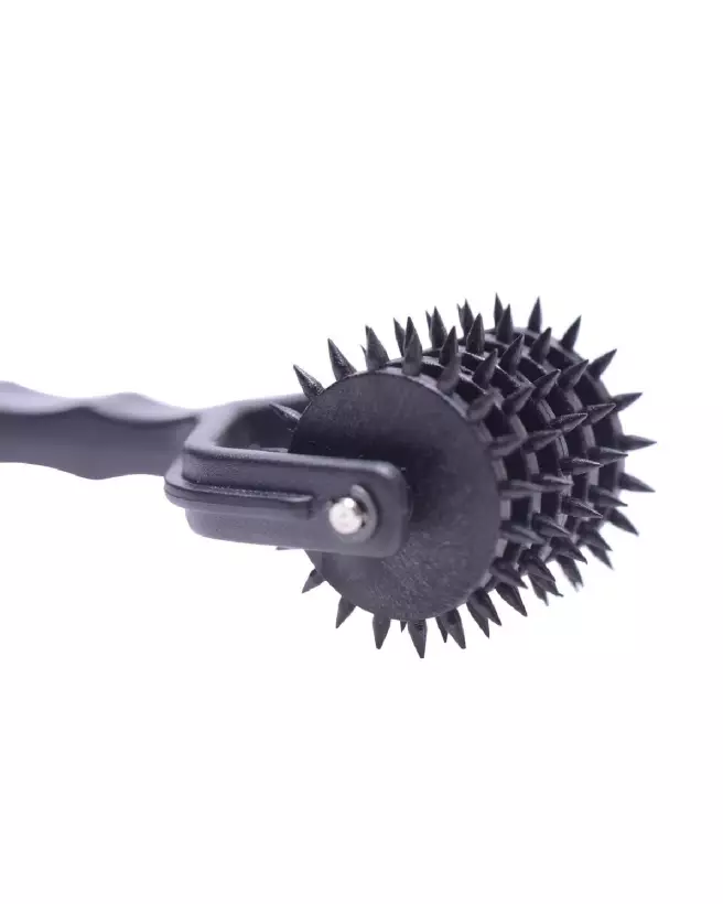 Image du Pinwheel Spiked 5 Rangs XR Brands pour stimulation sensorielle et jeux BDSM-4