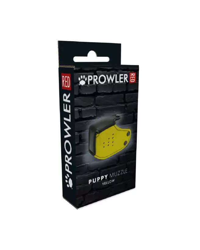 Muzzle jaune pour chiot marque Prowler Red en action-2
