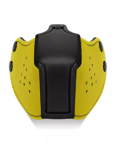 Muzzle jaune pour chiot marque Prowler Red en action-3
