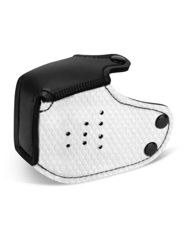 Muzzle blanc pour chiots Prowler Red en action, idéal pour Pet Play-1