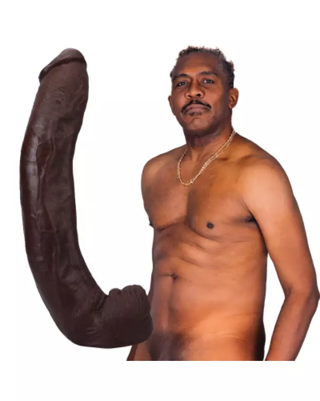Image du Dildo Dredd ULTRASKYN 34 cm par Doc Johnson en teinte chocolat, texture réaliste-1