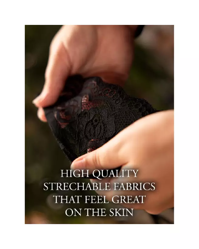 Image de Cloé Thong Plus Size avec ouverture et détails dorés par Le Désir by Shots-7