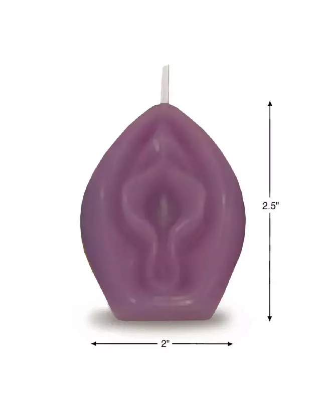 Photo de la bougie parfumée vanille Eden's Candle en forme d'aubergine de Little Genie Productions-3