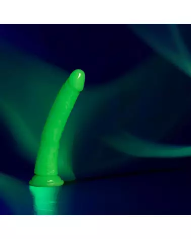 Image du Slim Realistic Dildo Glow in the Dark de RealRock, 22.5 cm avec ventouse-6