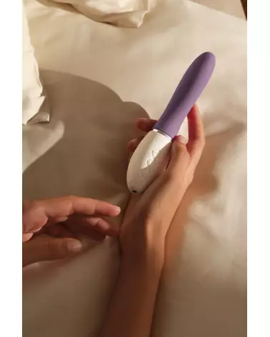 Image du vibromasseur LELO LIV 3 PLUM, design élégant et ergonomique-4