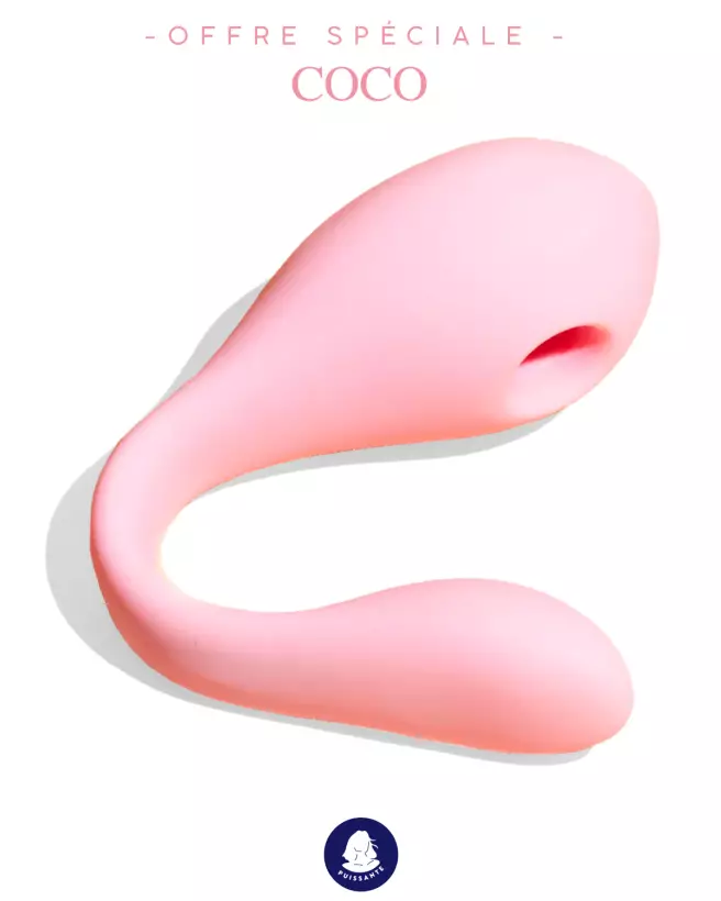 Image du coco de puissante rose  plié en deux montrant sa maniabilité