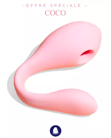 Image du coco de puissante rose  plié en deux montrant sa maniabilité