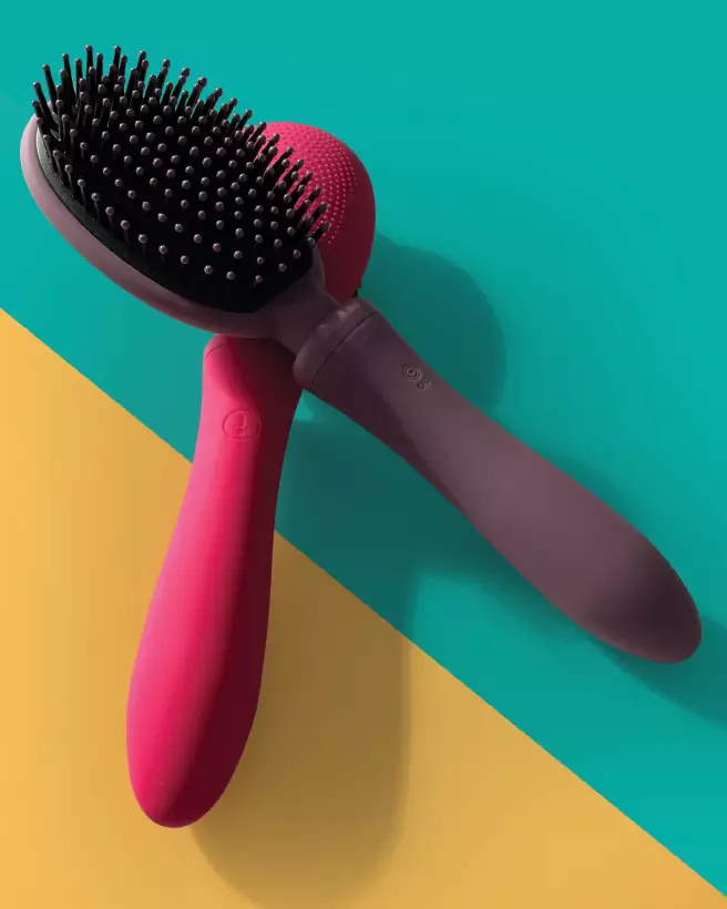 Brosse vibrante mauve VIBRALISS waterproof pour soin capillaire relaxant