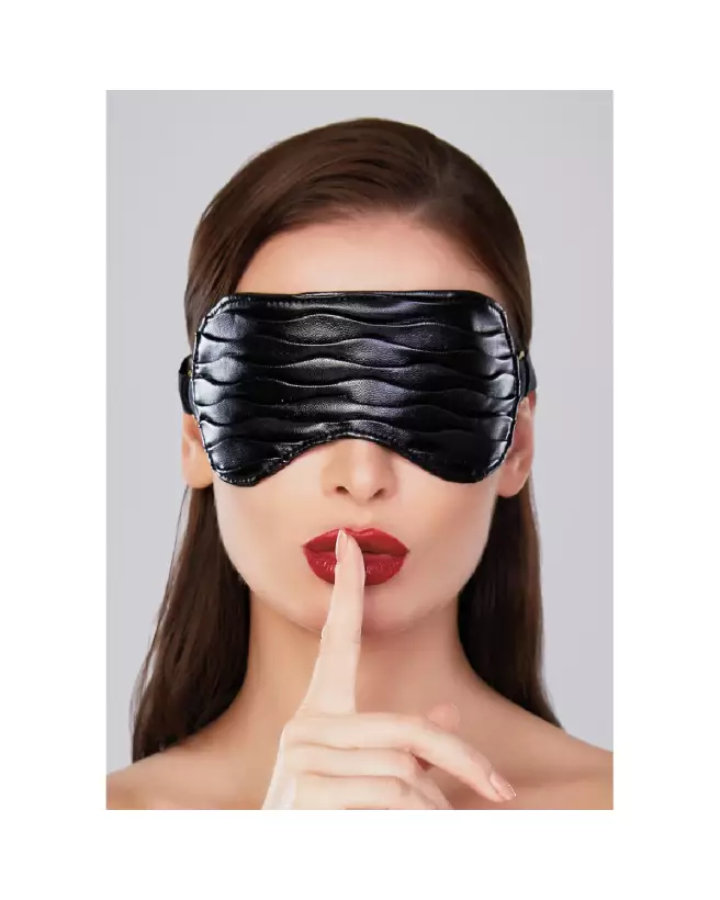 Masque en faux cuir Butter Soft avec volants de Allure, taille unique-2