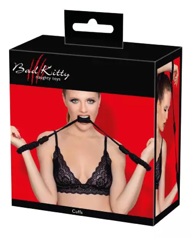Image des menottes Bad Kitty Handcuffs 2, accessoire de bondage sécurisé et confortable-7