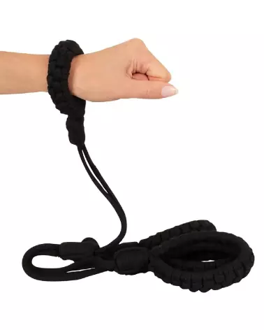 Image des menottes Bad Kitty Handcuffs 1 pour jeux de rôle et bondage sécurisé-5