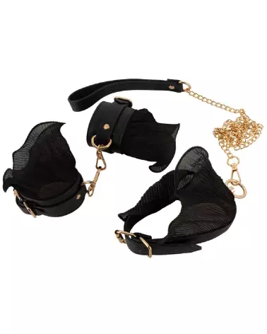 Image du Bad Kitty Bondage Set Frill, ensemble bondage pour couples avec menottes et accessoires-7