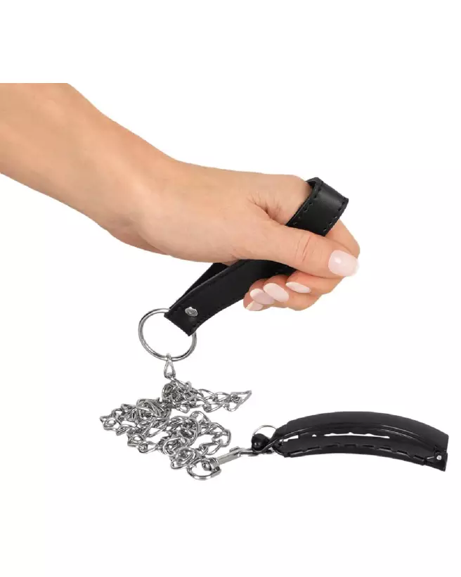 Image de la pince clitoris BK avec laisse par Bad Kitty pour stimulation-5