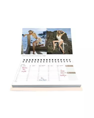Image de l'Agenda Clara Morgane 2026 par Éditions France, calendrier glamour et élégant-2