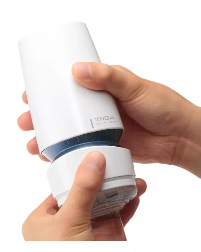 Image du Tenga Aero Cobalt Ring, masturbateur innovant de TENGA-5