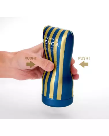 Image du masturbateur TENGA Soft Case Cup, design ergonomique et sensation réaliste-3