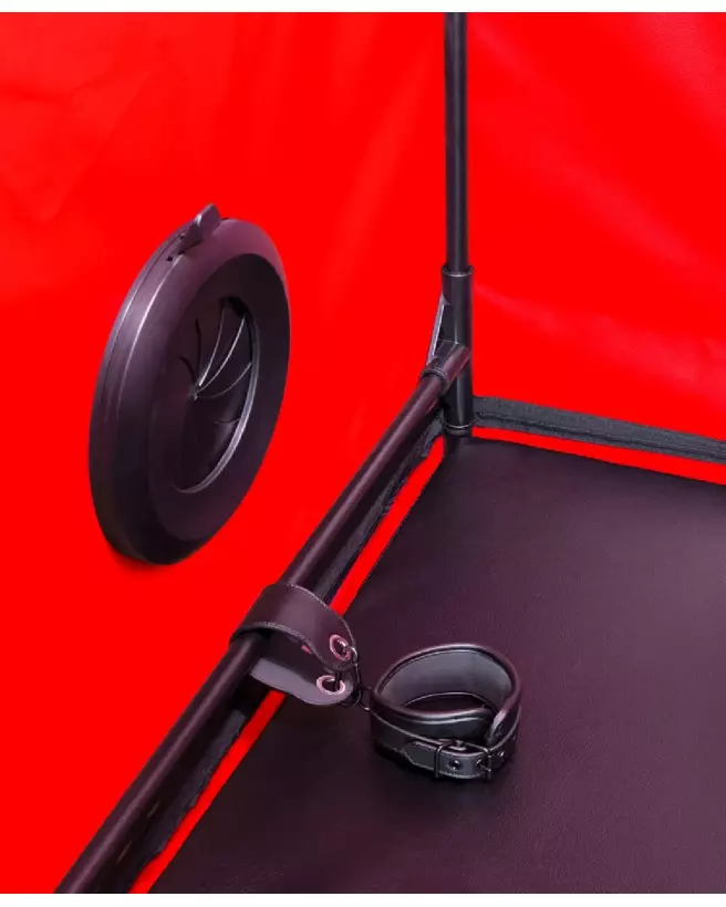 Image du meuble Scandale Black & Red par Secret Dome, design élégant et moderne-6