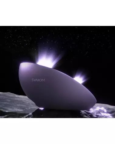 Image du stimulateur clitoridien SVAKOM Pulse Galaxy Lilac, technologie sans contact et design ergonomique-2