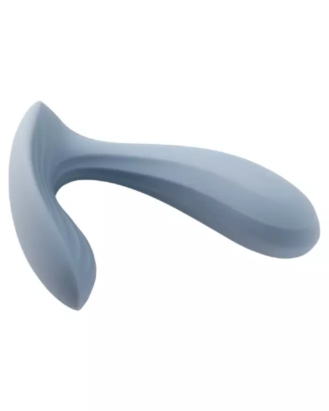 Image de la culotte vibrante Erica Blue de SVAKOM, plaisir discret et technologie avancée-3
