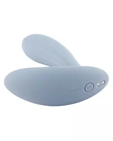 Image de la culotte vibrante Erica Blue de SVAKOM, plaisir discret et technologie avancée-4