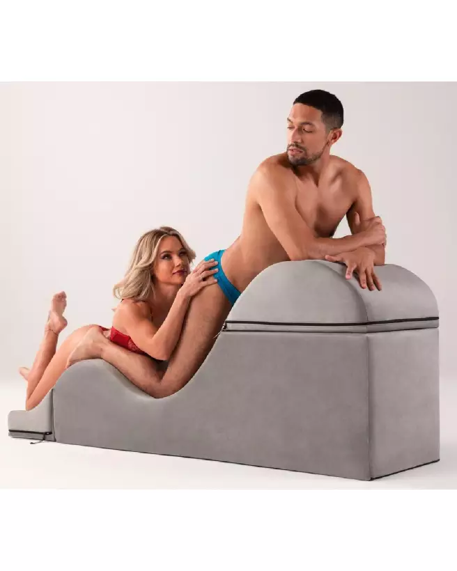 Chaise Aria Flip Grey de Liberator dans un intérieur moderne-7