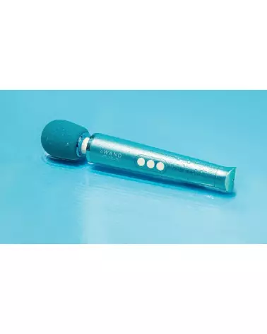 Image du Wand Dive de Le Wand, masseur puissant et élégant pour une expérience de relaxation et de plaisir intensifiés-7
