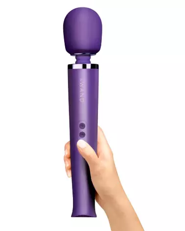 Image du Wand Purple par Le Wand, masseur ergonomique et puissant pour bien-être optimal-4