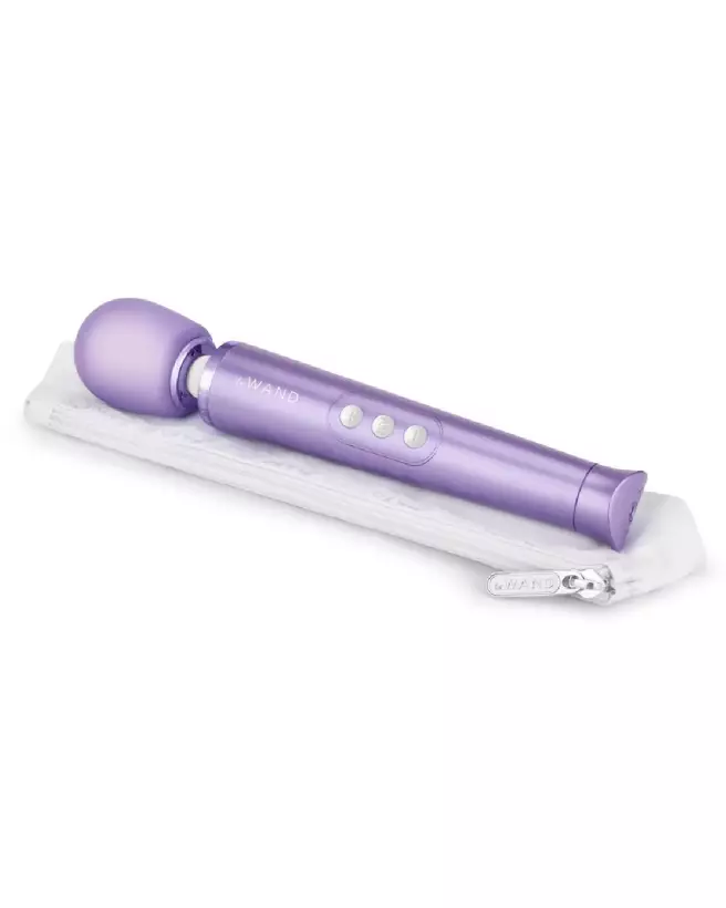 Image du Wand Petite Violet par Le Wand, vibromasseur compact et élégant-6