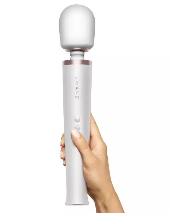 Image du Wand Pearl White par le Wand - Masseur Vibrant Haut de Gamme-4